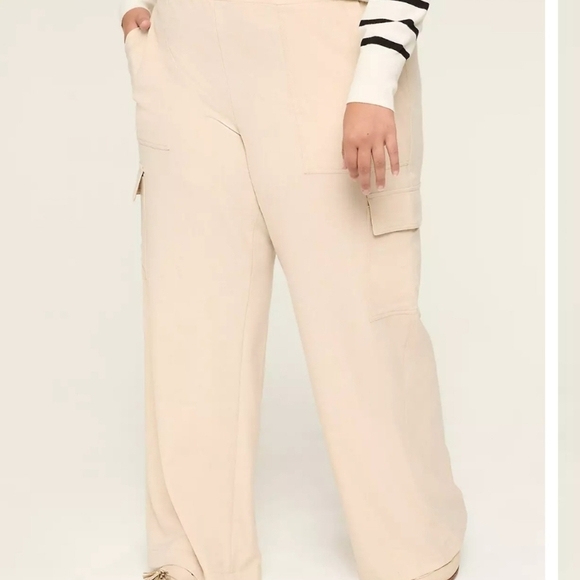 Lane Bryant Cream Wide Leg Cargo Pants - Picture 1 of 3